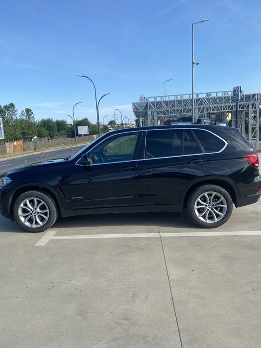 Vand BMW X5 F15 3.0d an 2017 la super pret!