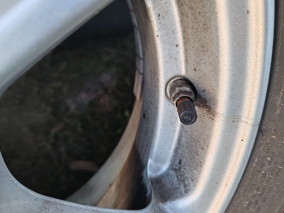 Toyota Yaris, Тойота 15 цола