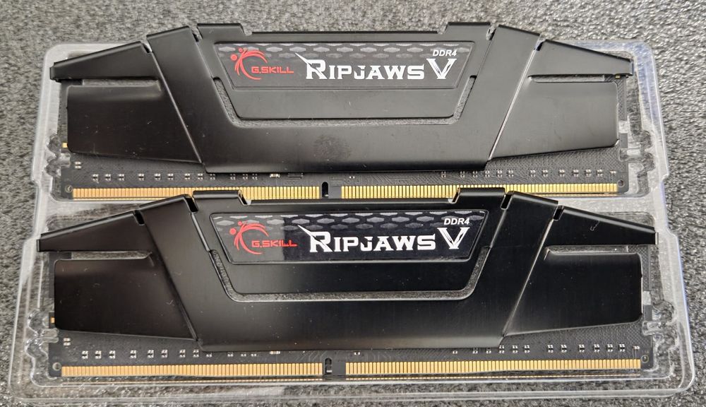 Memorie PC G.sKILL DDR4 32 GB 3200 MHz CL16, 2 X 16GB