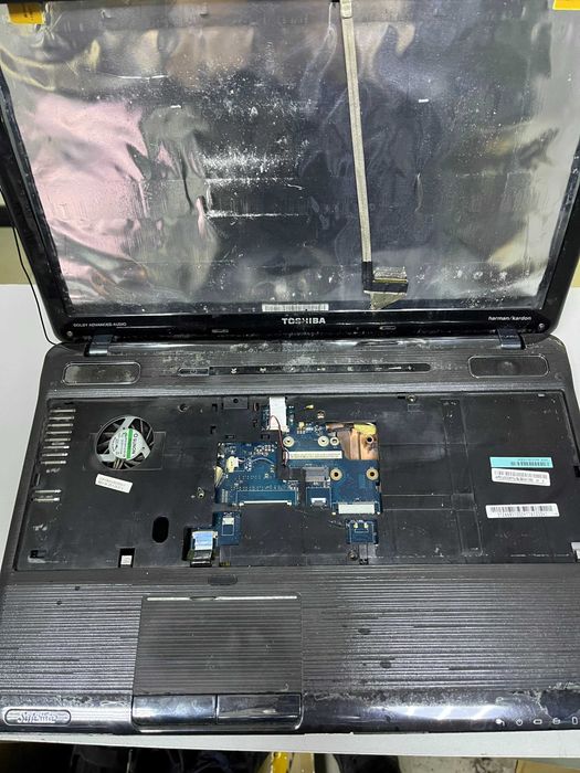 Ноутбук Toshiba Satellite P755-S5260