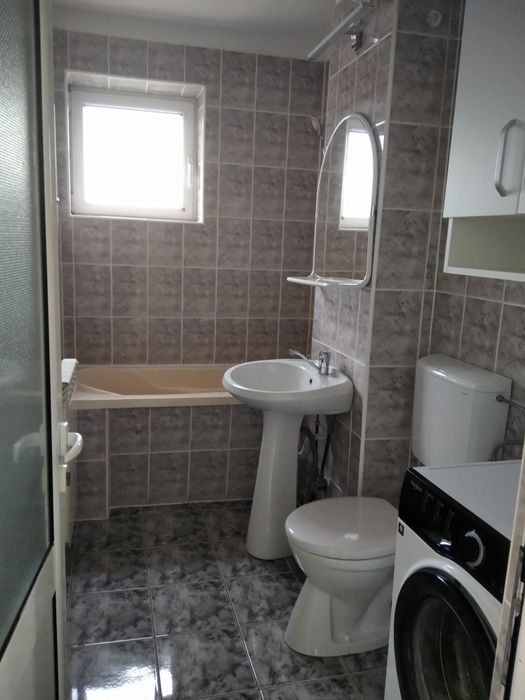 Închiriez apartament cu două camere in Blaj