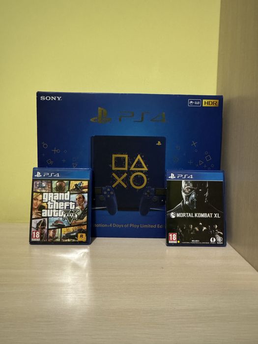 Playstation 4 Slim / 4 Days of Play Limited Edition