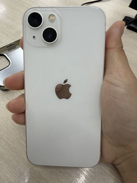 Продам Айфон 13 128гб