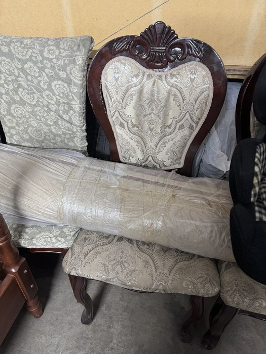 Продам стулья 2 вида