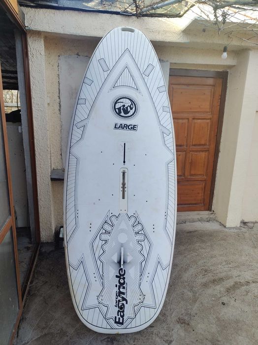 Windsurf дъска 220 ltr. Подходяща за начинаещи и училища