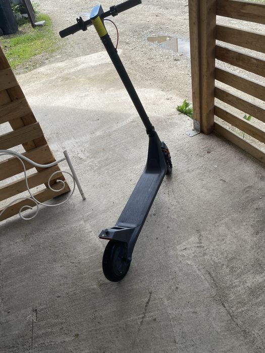 Vand trotineta electrica xiomi 4 lite sau schimb