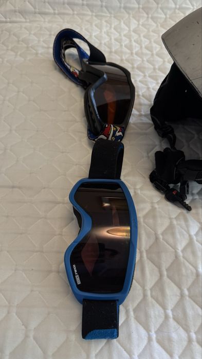 Детска ски каска Uvex, XS (53-54см) с два чифта очила