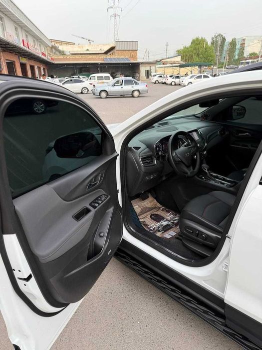 Срочно!!! продаётся машина CHEVROLET EQUINOX 2.0 л Турбо