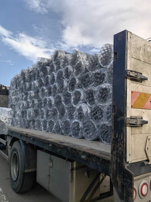 Плетена поцинкована оградна мрежа