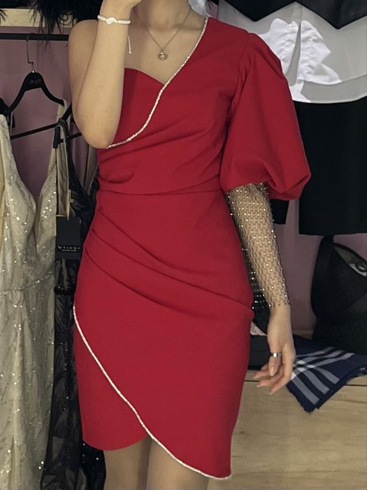 Продам вечернее платье - почти НОВОЕ