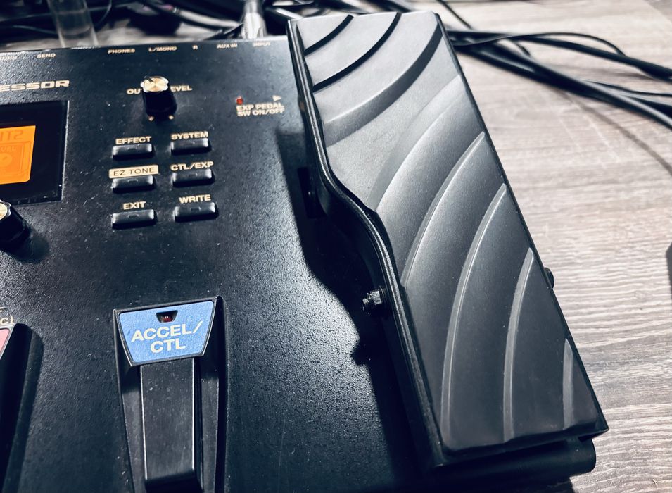 Procesor/efect chitara electrica Boss GT 100
