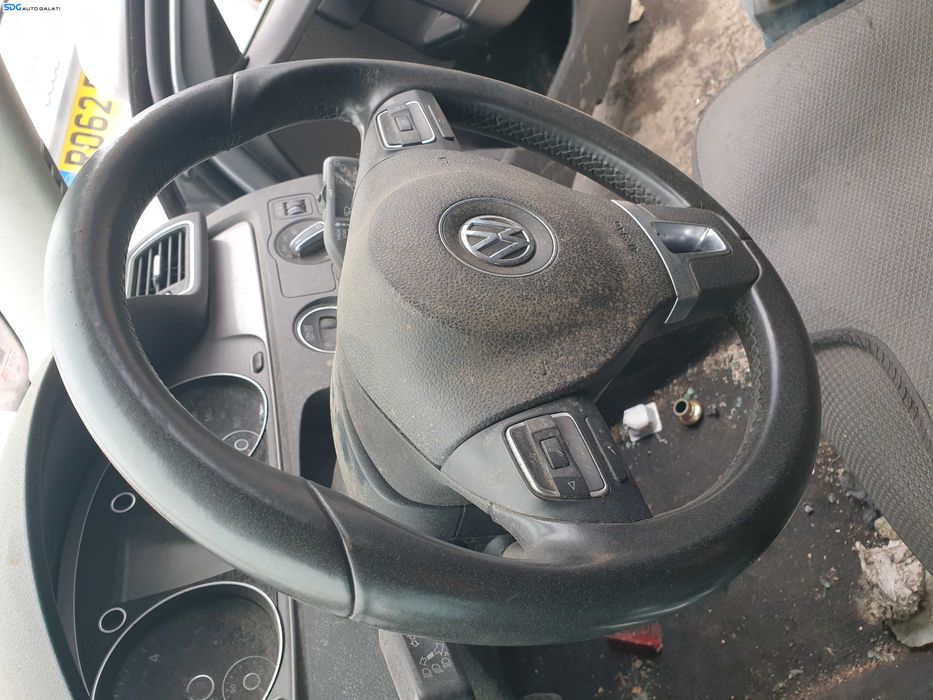 Volan Piele 3 Spite cu Comenzi FARA Airbag cu Uzura Volkswagen Passat B7 2010 - 2015 [K3754] [B3929]