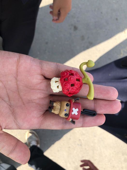 Продам Фигурки Kinder joy one piece