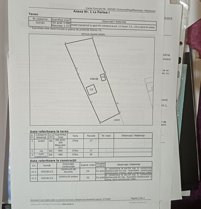 Teren intravilan cu casa bătrânească