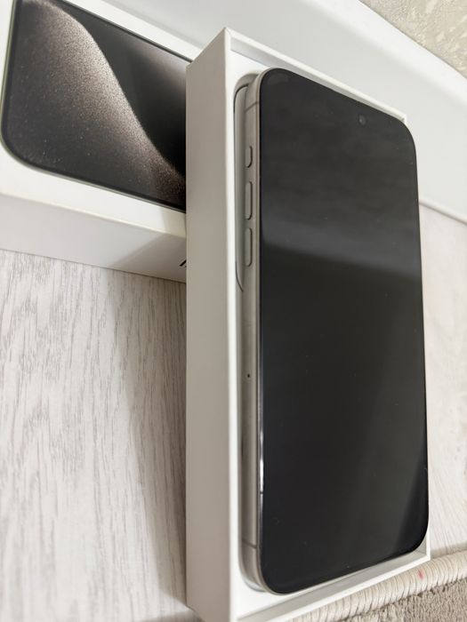 Айфон 15 Про Макс