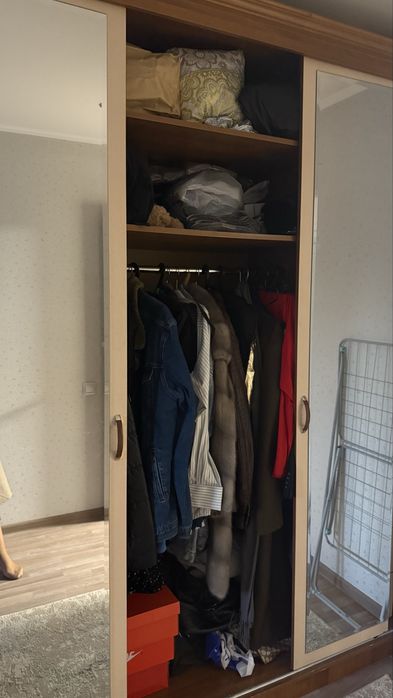 Шкаф в спальню ТОРГ срочно