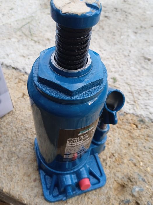 Хидравличен вертикален крик 5 т.