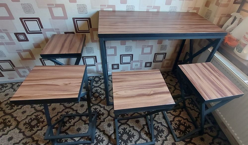 Срочно продаётся стол стул