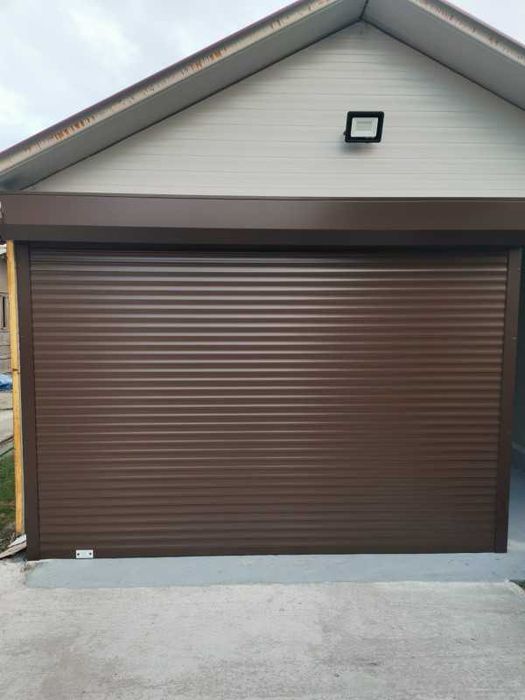 Usi garaj, rulouri exterioare, bariere, automatizari, plase plisee