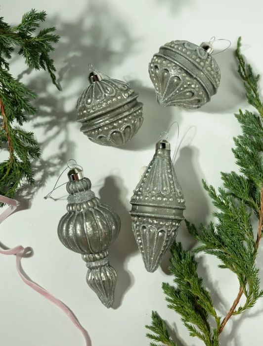 Стеклянные ёлочные игрушки