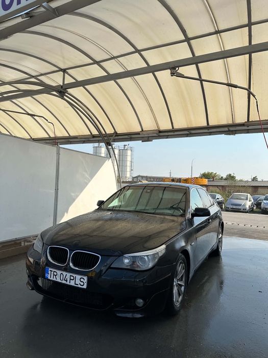Vând bmw  1000€ merge bine