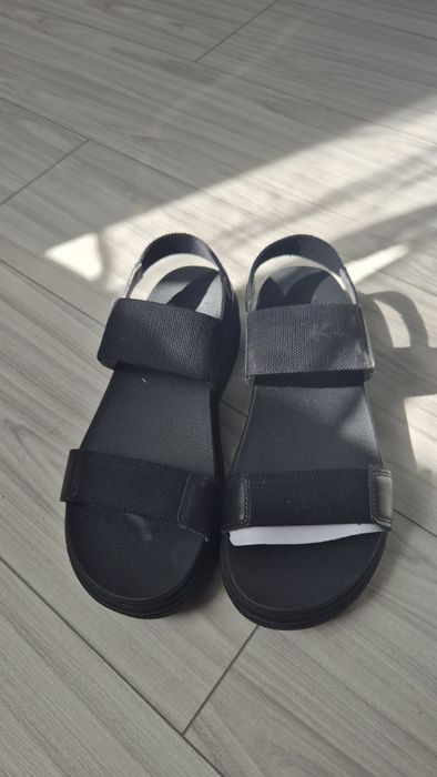 Sandale noi nr 40,5