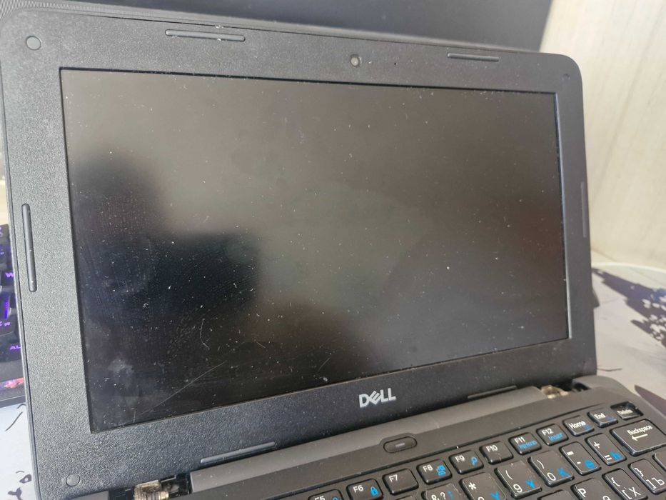 Dell на запчасти. Dell Latitude 3190