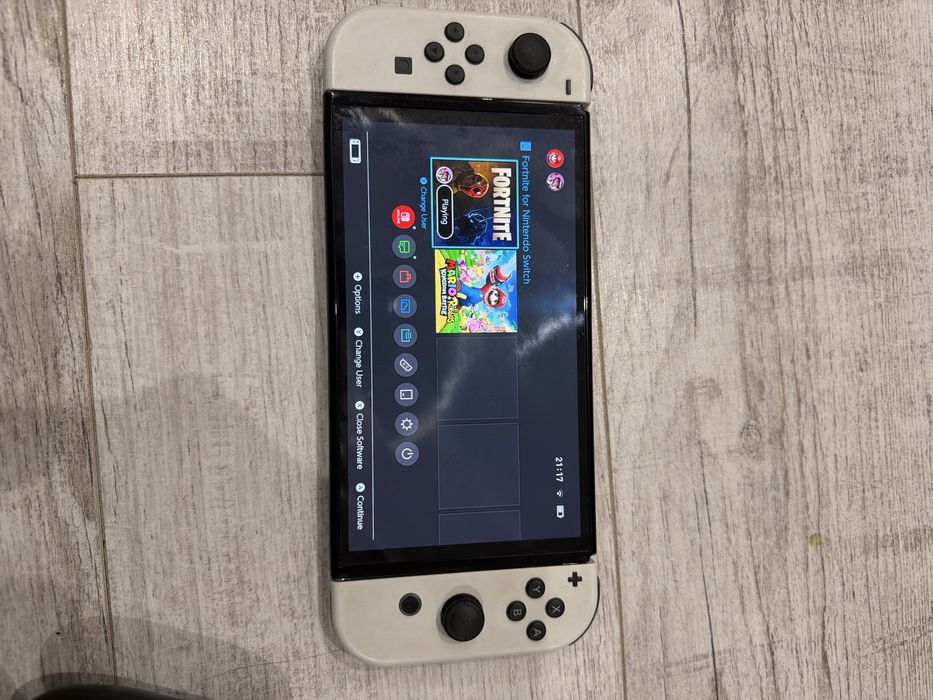 Продавам nintendo switch