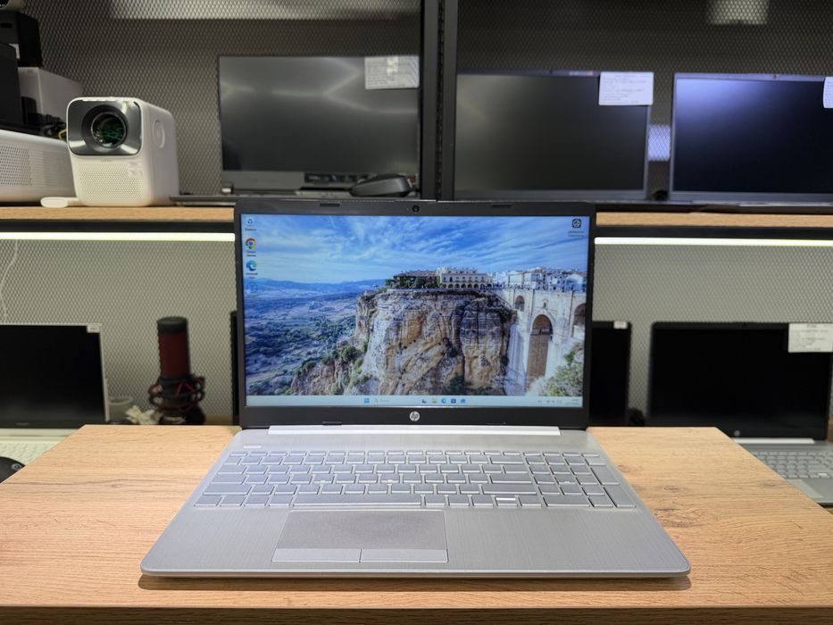 Ноутбук HP Laptop, Core i3-8145U/4GB/SSD256GB, 2215/A10