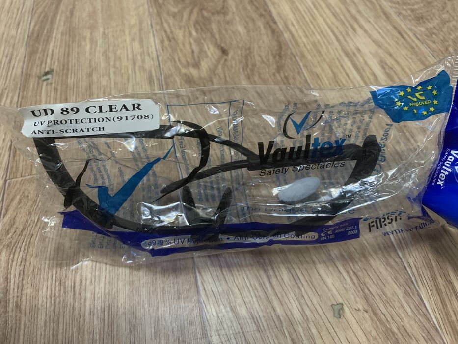 Продам спец. очки