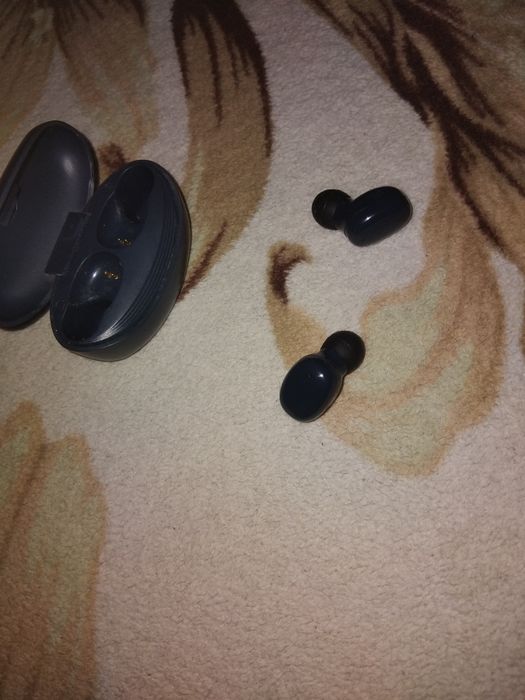 Продам наушники новые