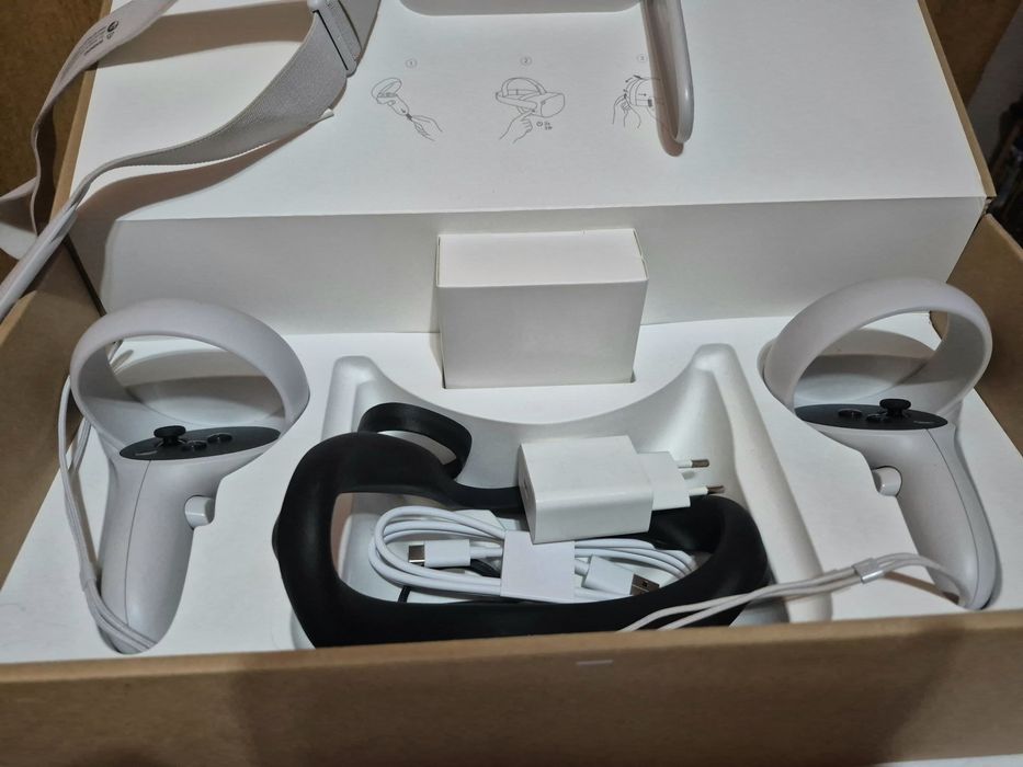 Oculus Quest 2 128GB, casca VR, 2 MANETE