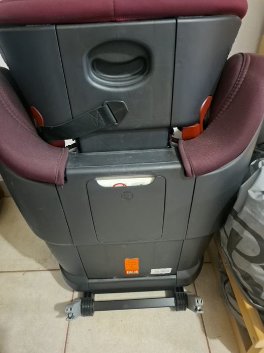 Scaun auto pentru copii Kidfix III S, Burgundy Red, Britax Romer