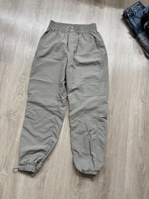 Панталон на Bershka 28 размер сив