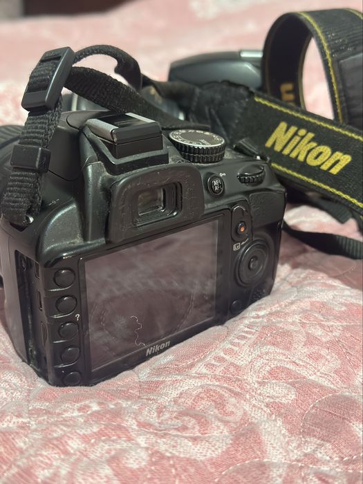 Nikon       d3100