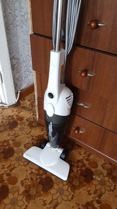 Пылесос продам .