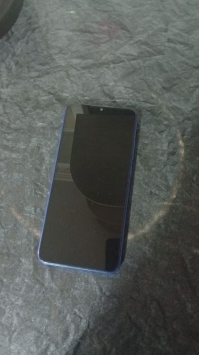 Продам телефон редми