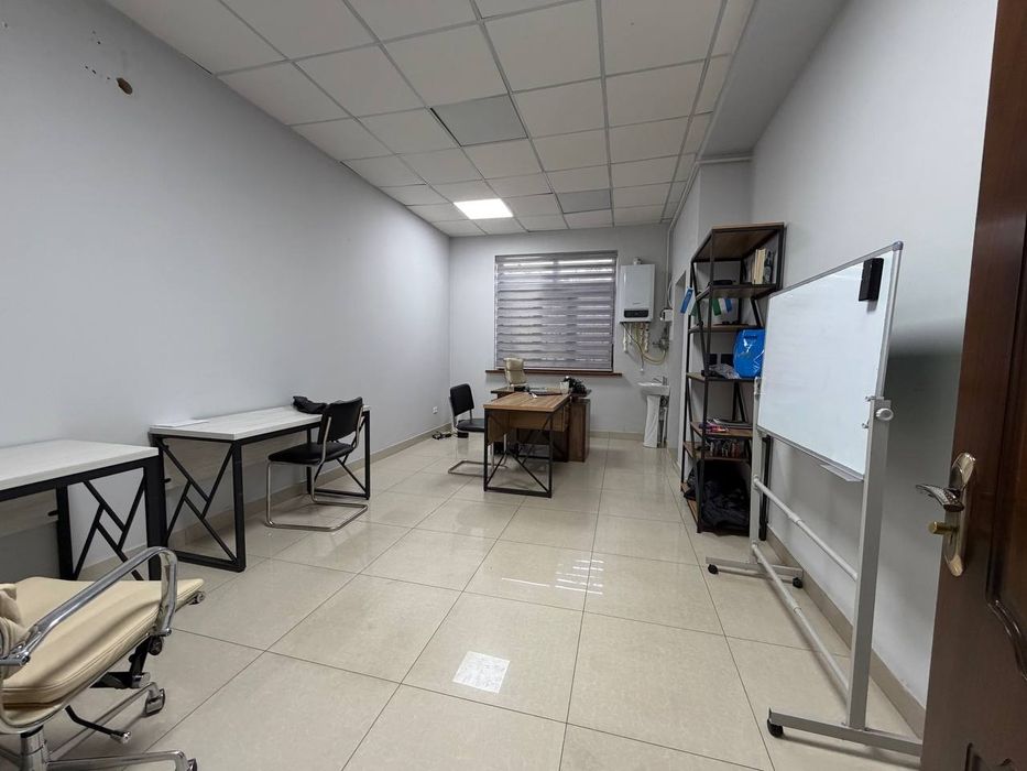 Продается нежилое помещение, ориентир: Депо Малл, 144м²