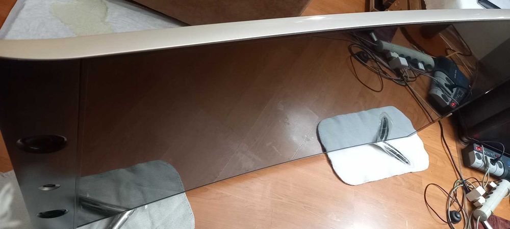 Продам огромный телевизор