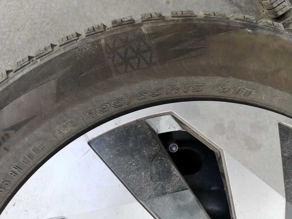 15" НОВИ Зимни Гуми с джанти NEXEN - 4бр. Рено Пежо Ситроен 195/65 R15