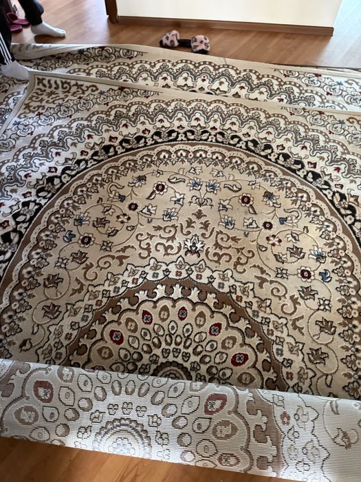 Ковер в отличном состоянии 1+1