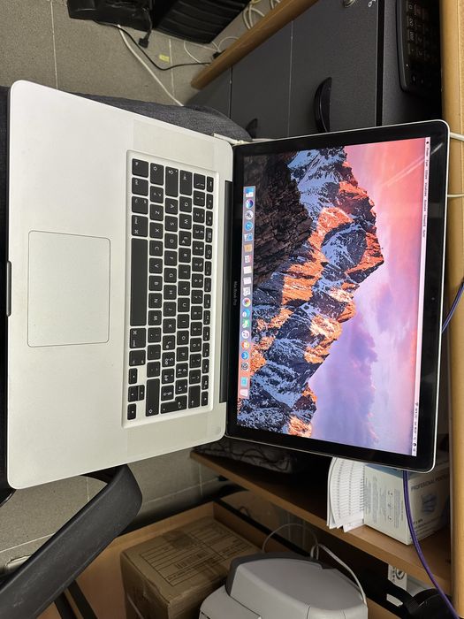 Macbook pro 15 intel core i7 ram 8gb hdd 1tb