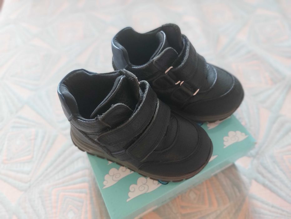 Продам детские вещи