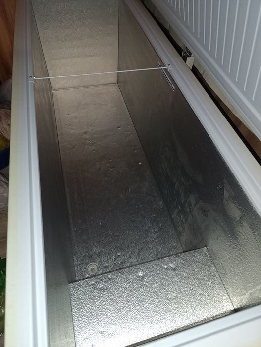 Продам морозильник Бирюса 600л