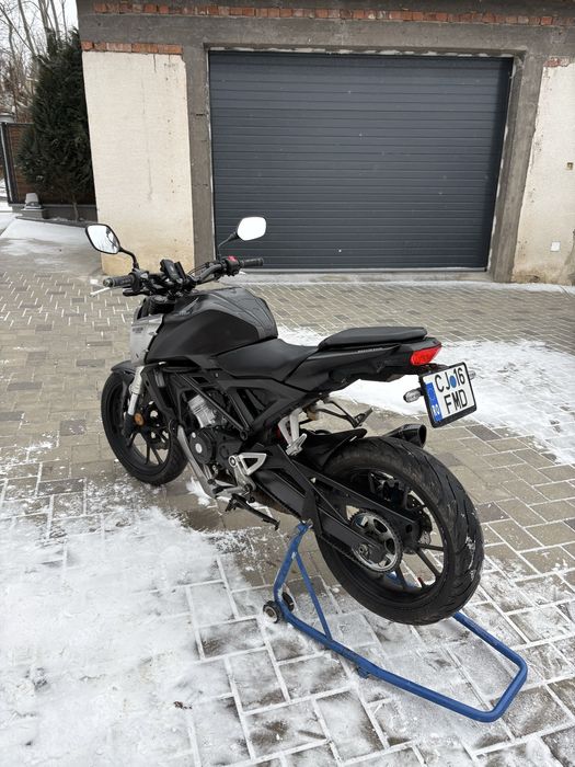 Vând Honda Cb 125 R