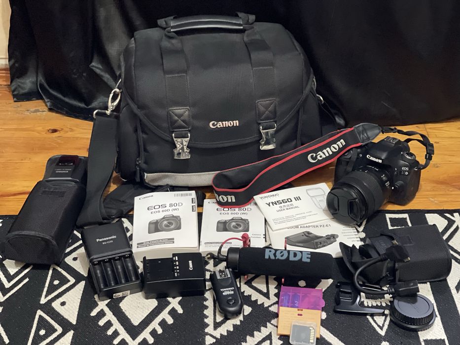 Canon 80D , микрофон , сумка, и др