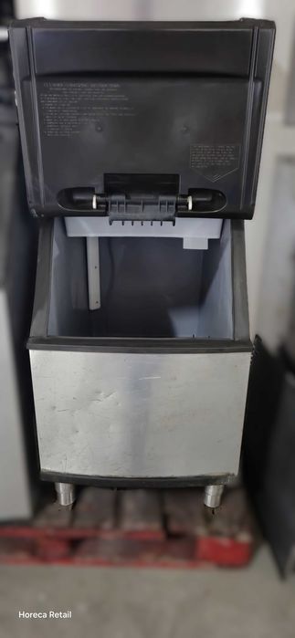 Masina de gheata profesionala,250kg/24h,Manitowok,horeca,bar,220v