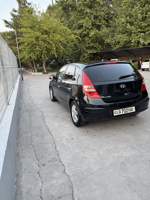 Hyundai i30 qora
