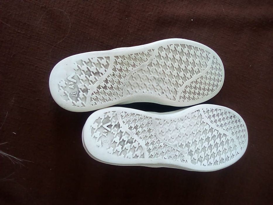 Черни кецове Vty 37н