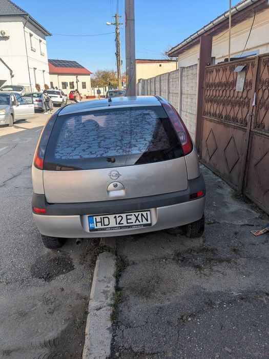 Vand Opel Corsa 1.2 pentru programul Rabla